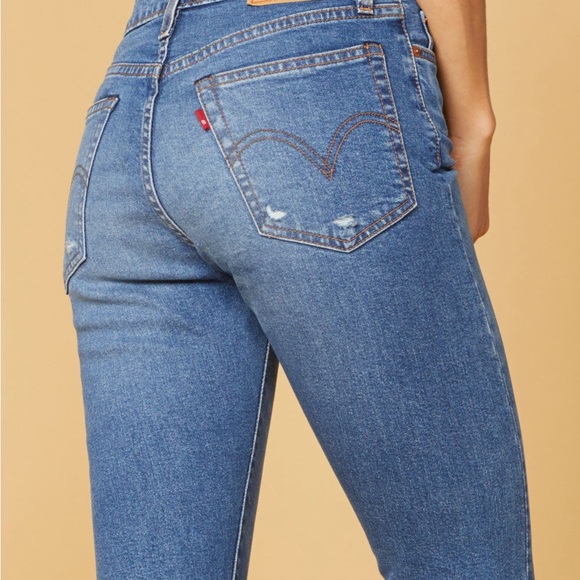 Levi Wedgie Skinny Jeans - Picture 4 of 8